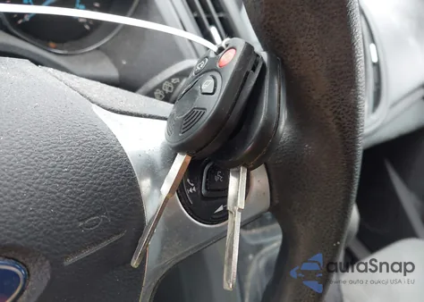 2016 Ford Escape Se z USA, uszkodzony, nr VIN 1FMCU0GX8GUB81383